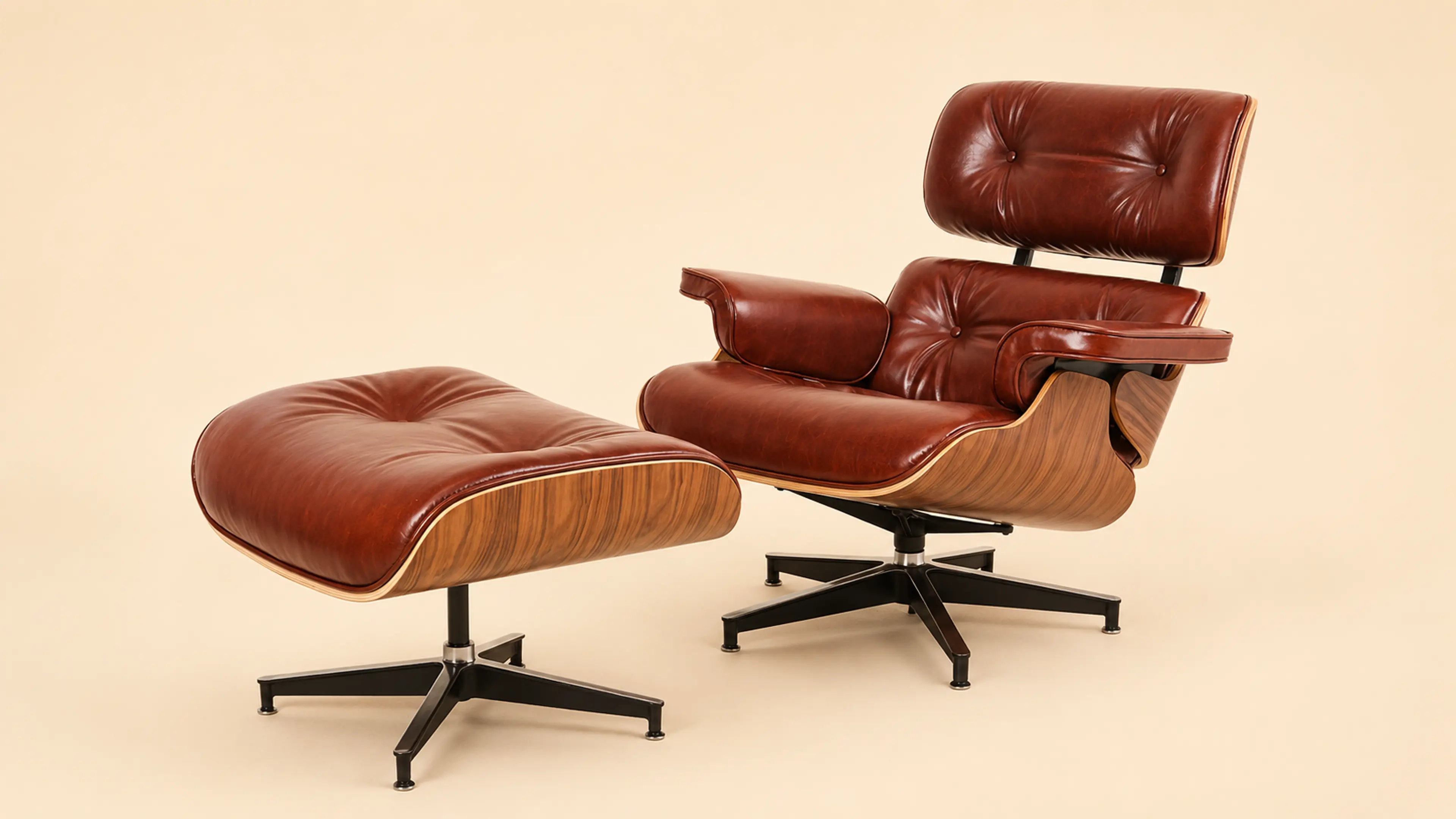 CurverK IMUS Lounge Chair & Ottoman